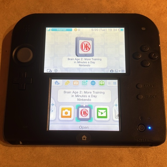 Nintendo Brain Age 1 and 2 Ds - Picture 5 of 5